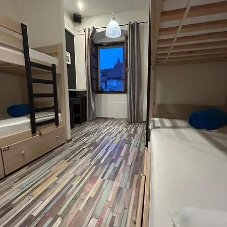 Boutique Square Hostel *