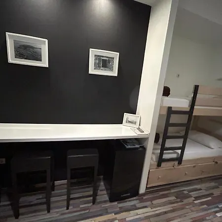 Boutique Square Hostel